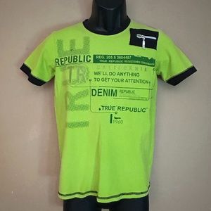 True Republic Zipper Pocket T Shirt Small Gently worn 95% cotton / 5% cotton